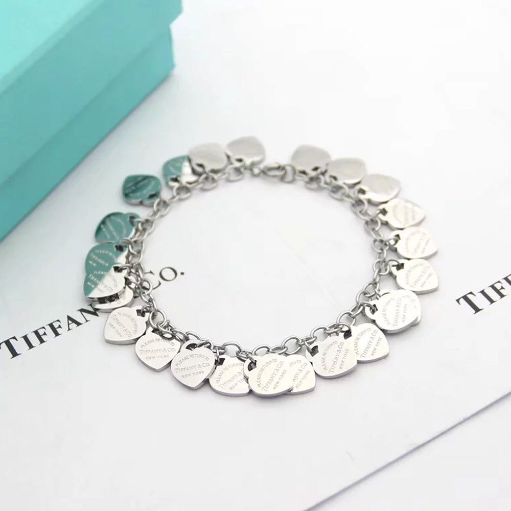 Tiffany Heart Tag 18K Gold Bracelet product image 3, provided for visual reference and product detail review