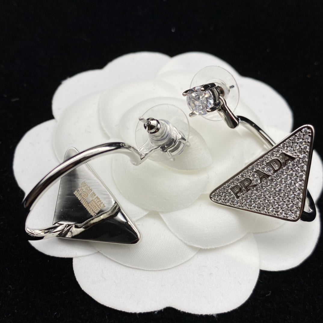 Diamond 18K Gold Earrings product image 6, provided for visual reference and product detail review