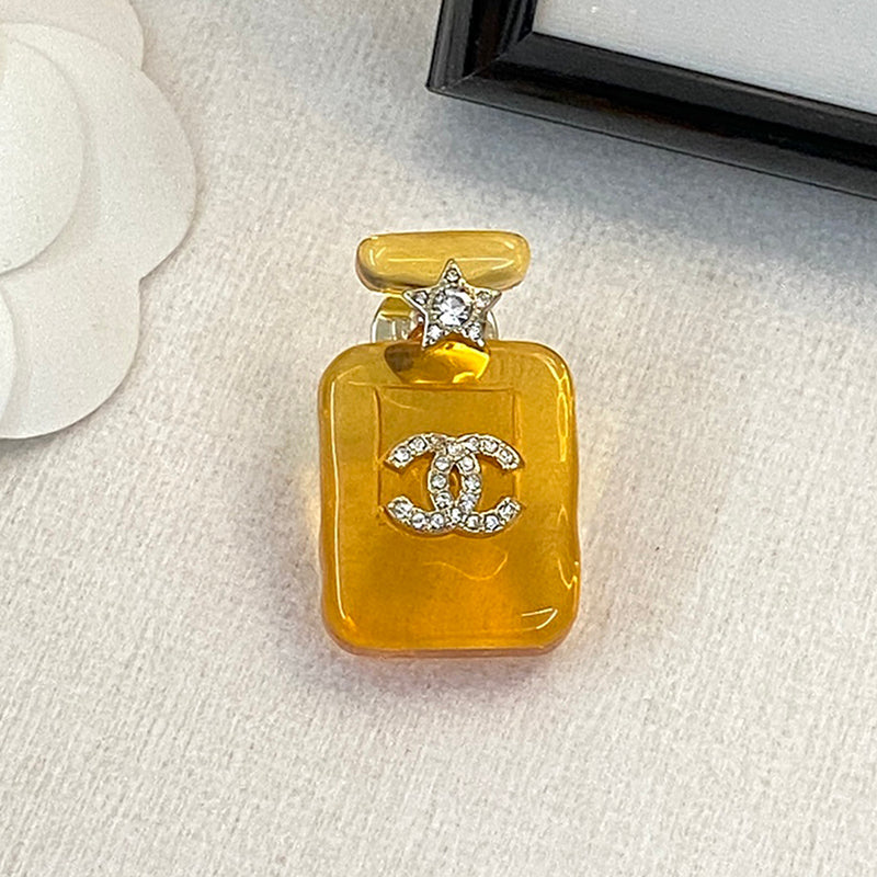 Chanel Perfume Color Bottle 18K Gold Brooch product image 1, provided for visual reference and product detail review