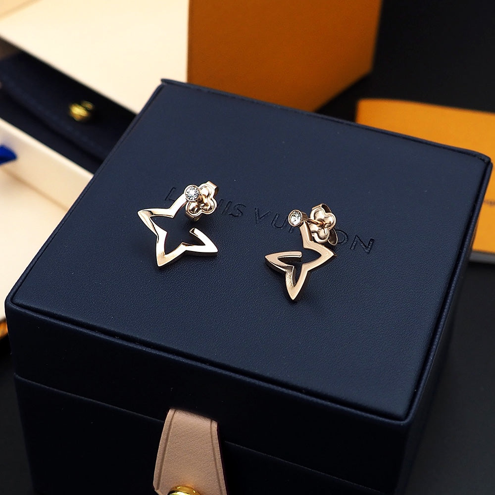 Louis Vuitton Blossom Mini Hoops 18K Gold Earrings product image 7, provided for visual reference and product detail review