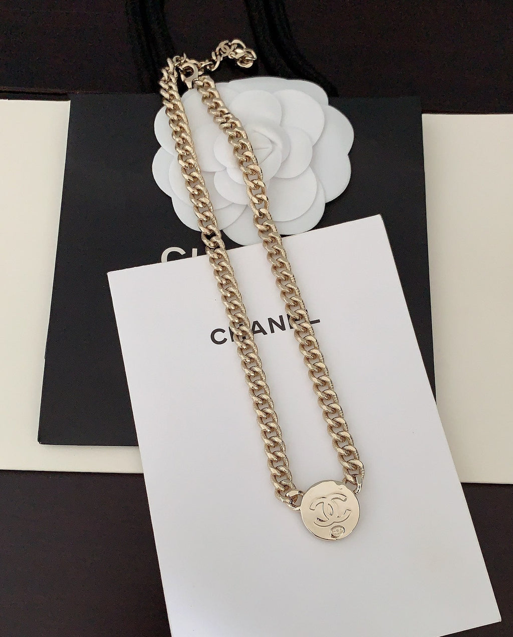 Chanel Paris Choker 18K Gold Necklace product image 6, provided for visual reference and product detail review