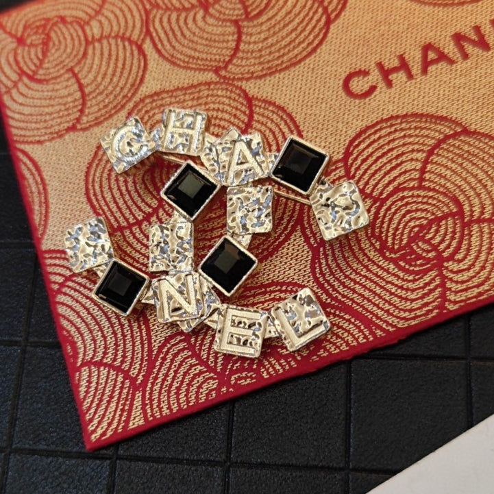 Chanel Black Crystals 18K Gold Brooch product image 7, provided for visual reference and product detail review