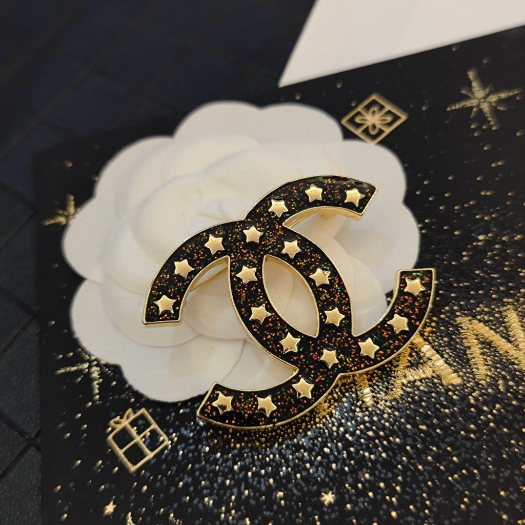 Chanel Black Star 18K Gold Brooch product image 6, provided for visual reference and product detail review