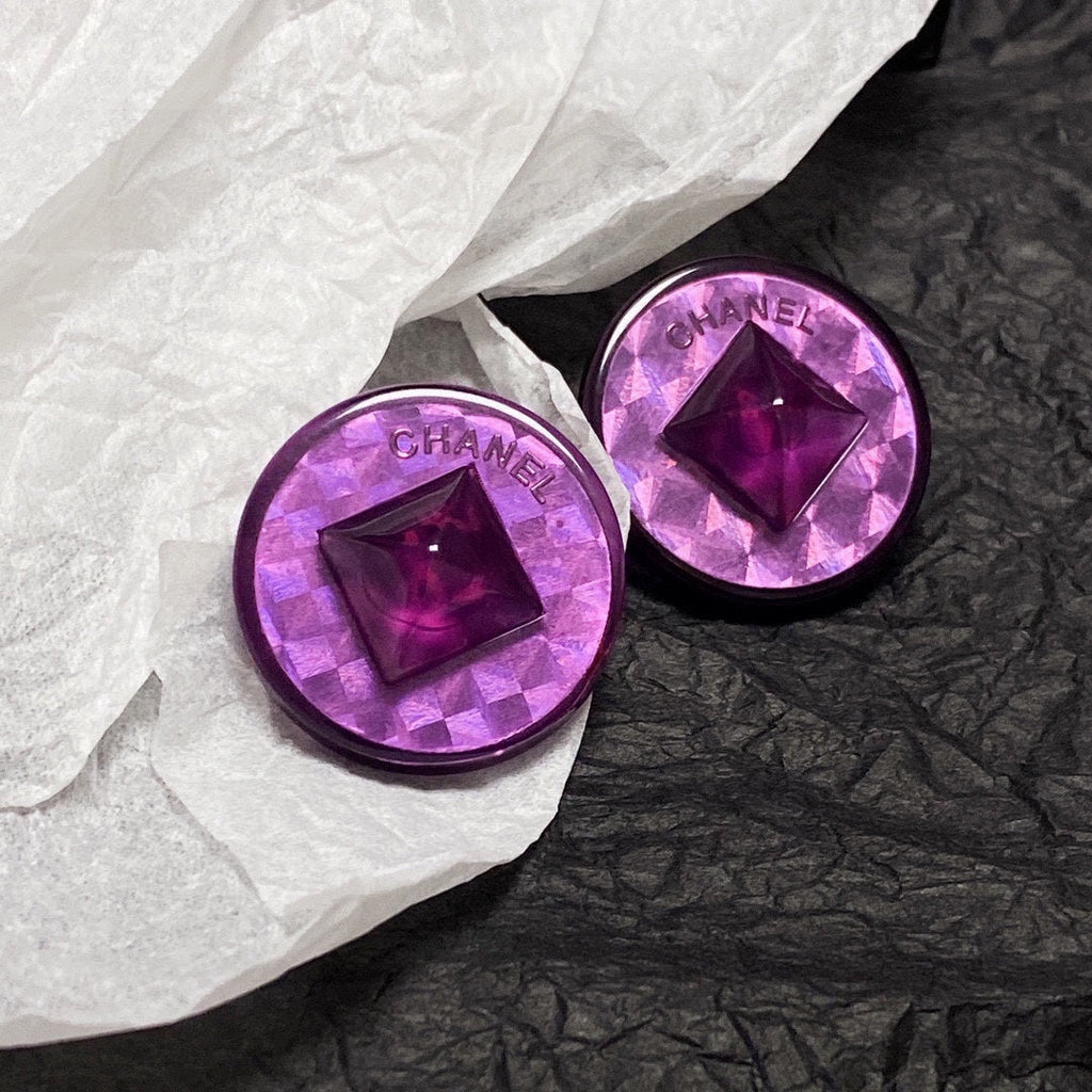 Chanel Vintage Purple 18K Gold Earrings product image 6, provided for visual reference and product detail review