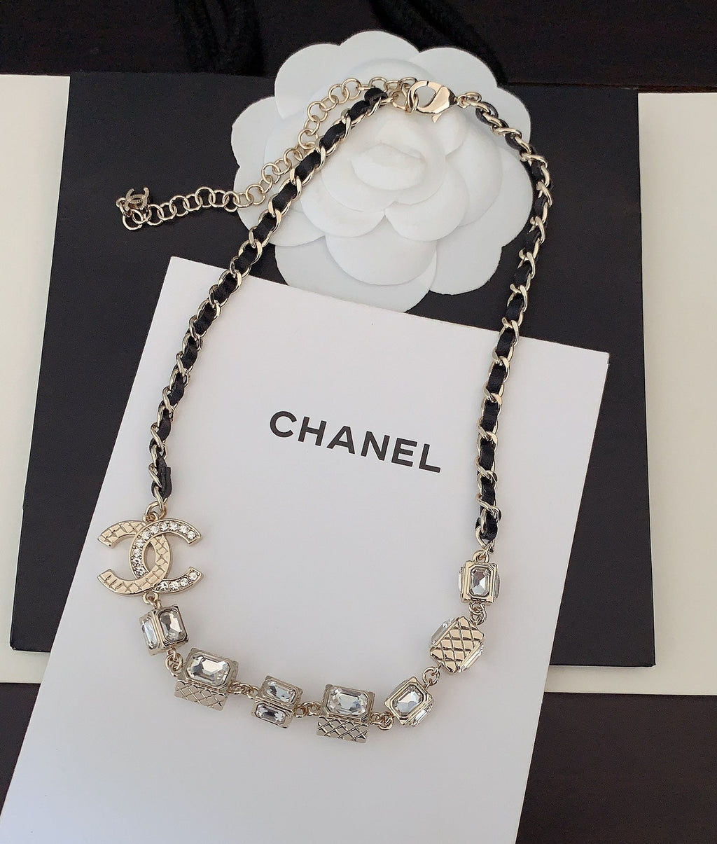 Chanel Square Crystal Choker 18K Gold Necklace product image 7, provided for visual reference and product detail review