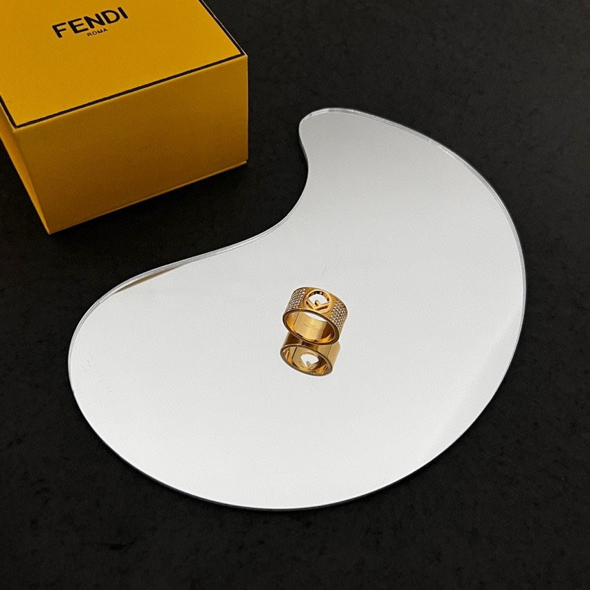 Fendi Is Wide 18K Gold Ring product image 7, provided for visual reference and product detail review