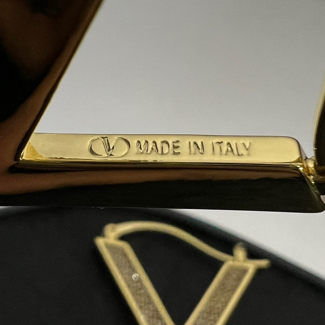 Valentino Diamonds 18K Gold Earrings product image 6, provided for visual reference and product detail review