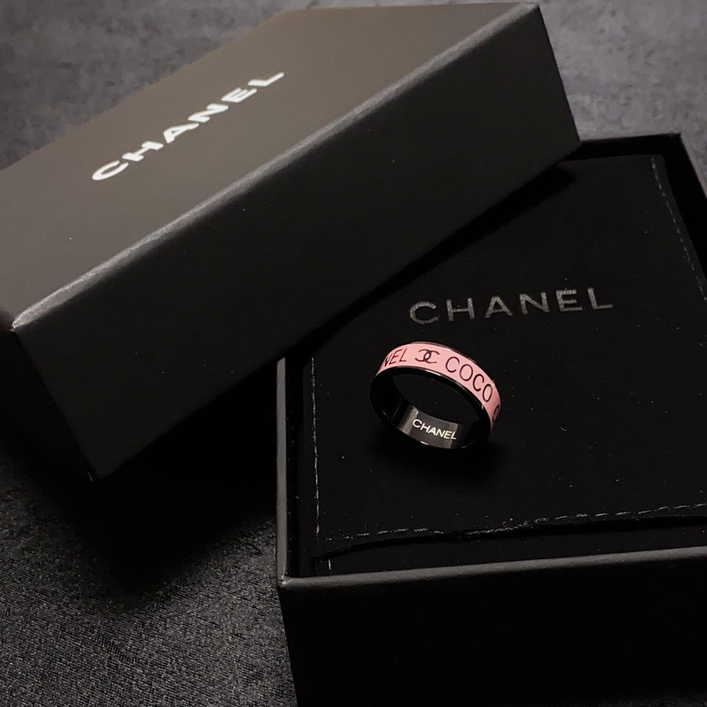 Chanel Coco Pink 18K Gold Ring product image 4, provided for visual reference and product detail review