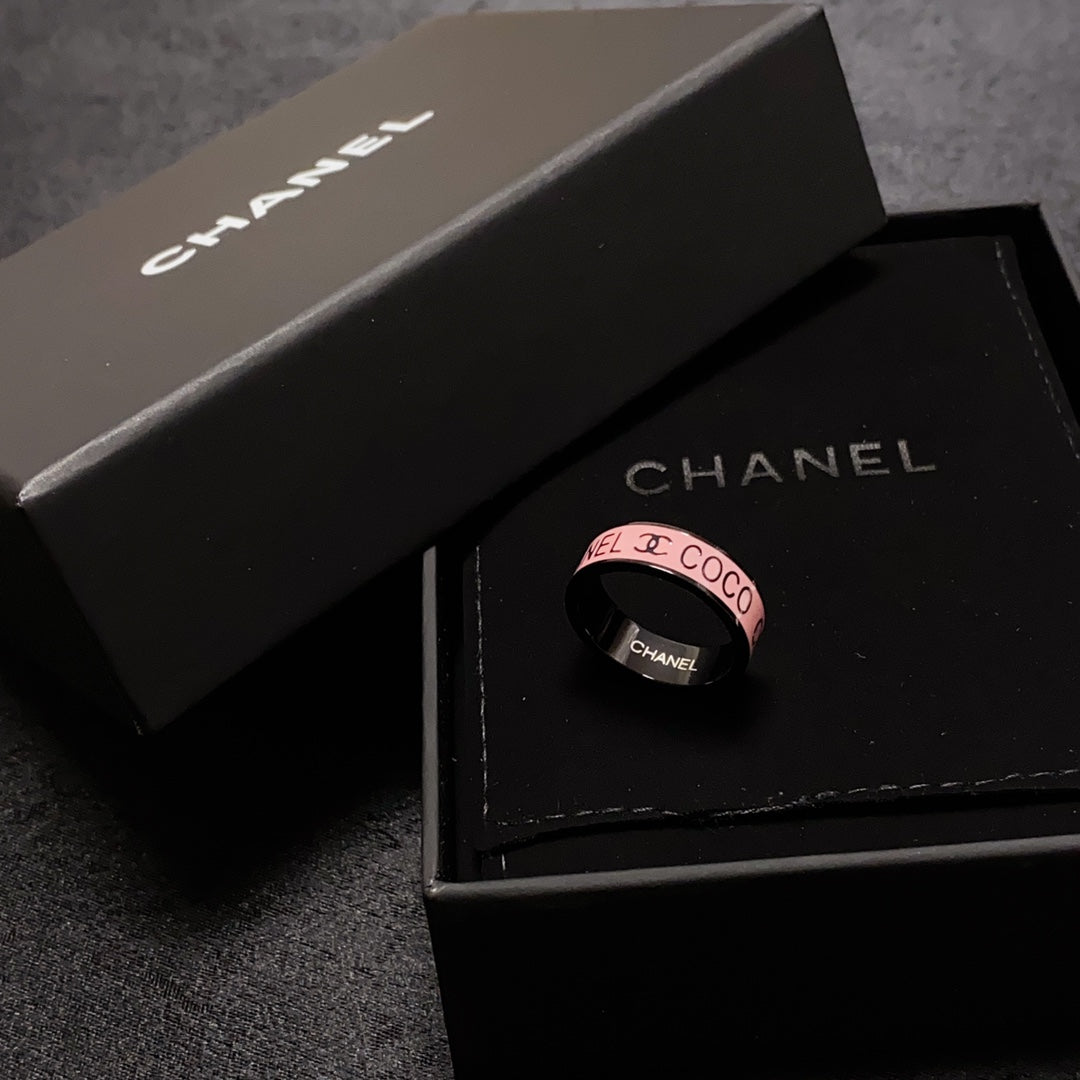 Chanel Coco Pink 18K Gold Ring product image 4, provided for visual reference and product detail review