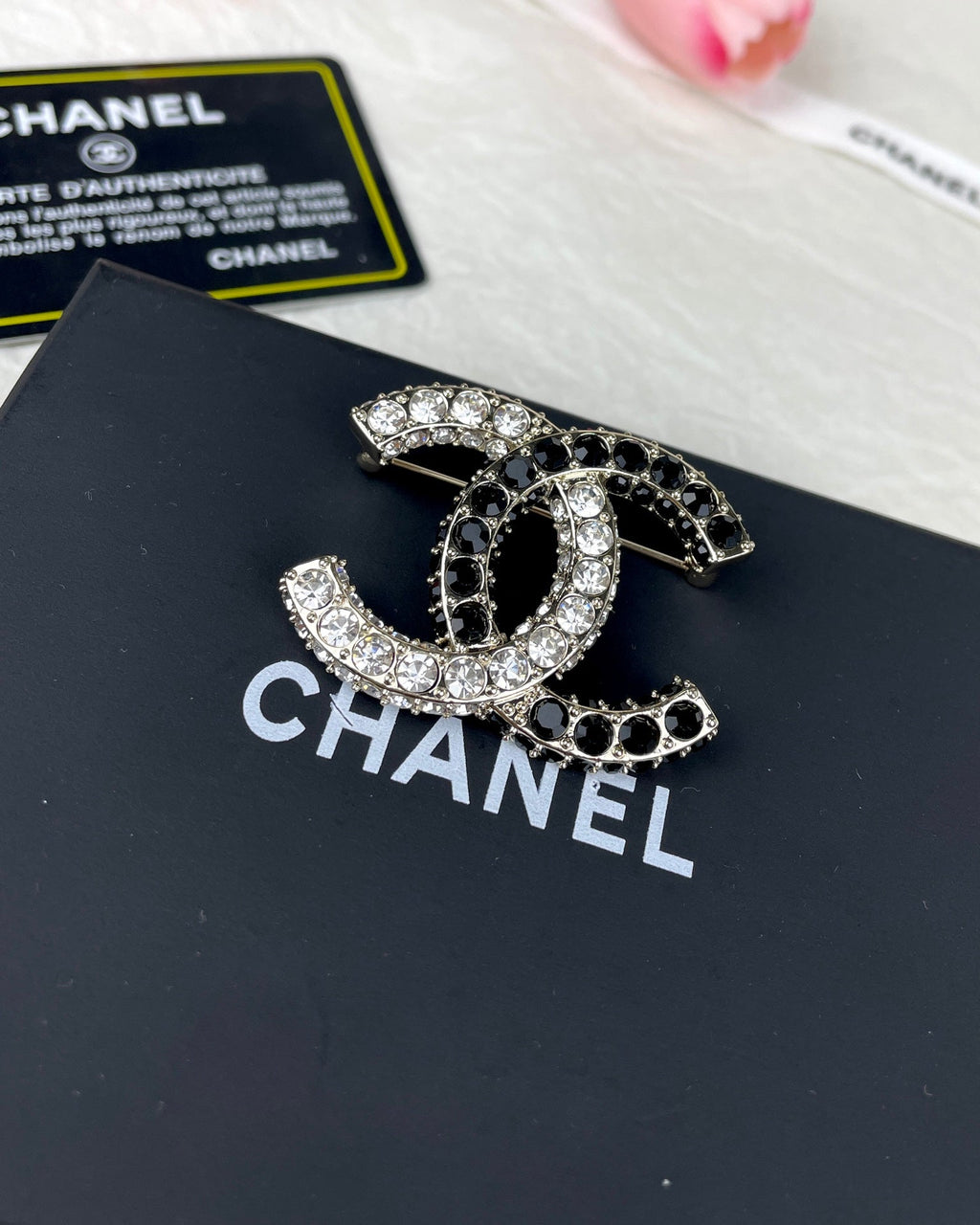 Chanel Black & White Crystals 18K Gold Brooch product image 8, provided for visual reference and product detail review