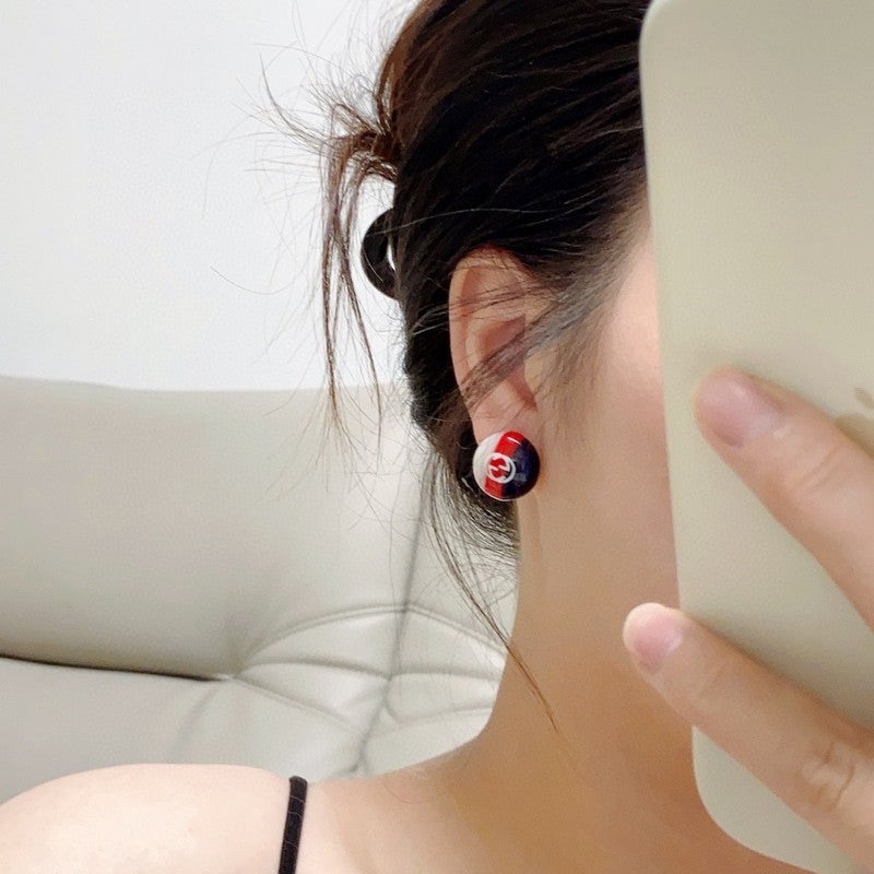 Gucci Double Color 18K Gold Earrings product image 6, provided for visual reference and product detail review