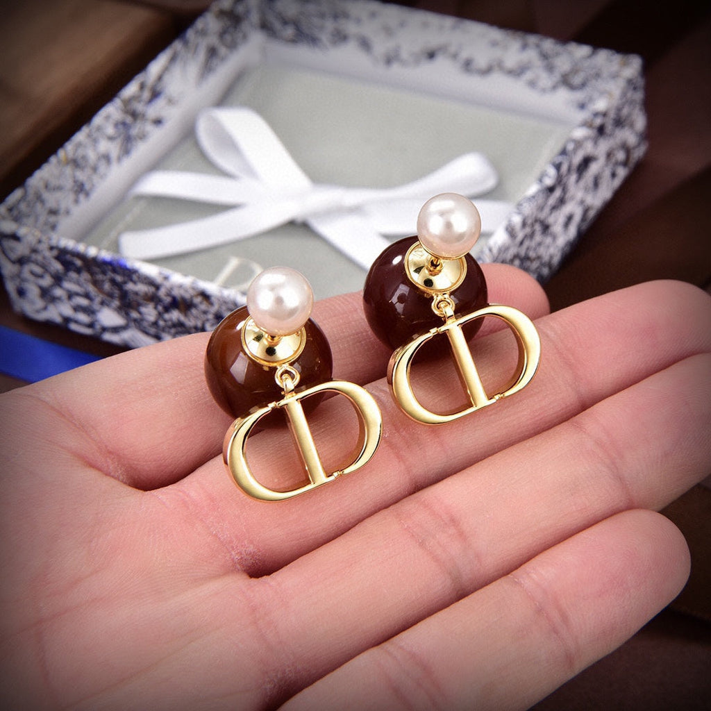 Dior Tribales Brown Resin Pearls 18K Gold Earrings product image 7, provided for visual reference and product detail review