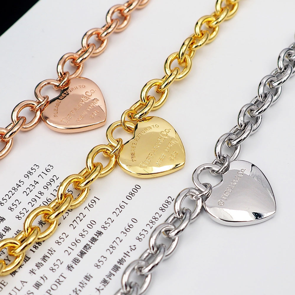 Tiffany Tag Chain 18K Gold Bracelet product image 8, provided for visual reference and product detail review