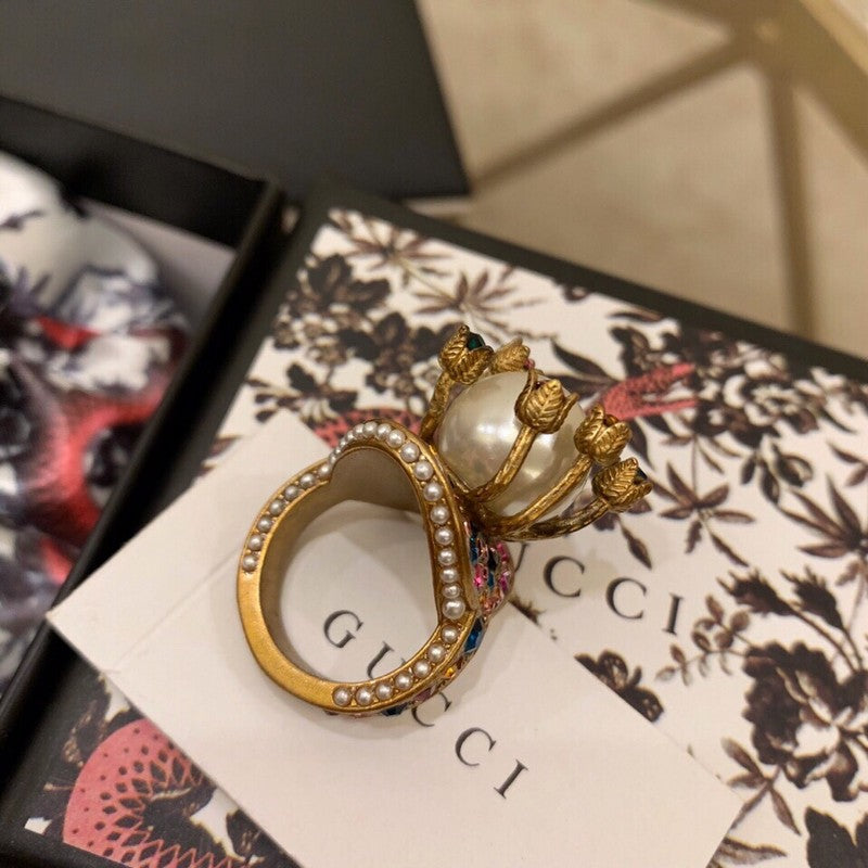 Gucci Double Multistone Pearl 18K Gold Ring product image 8, provided for visual reference and product detail review