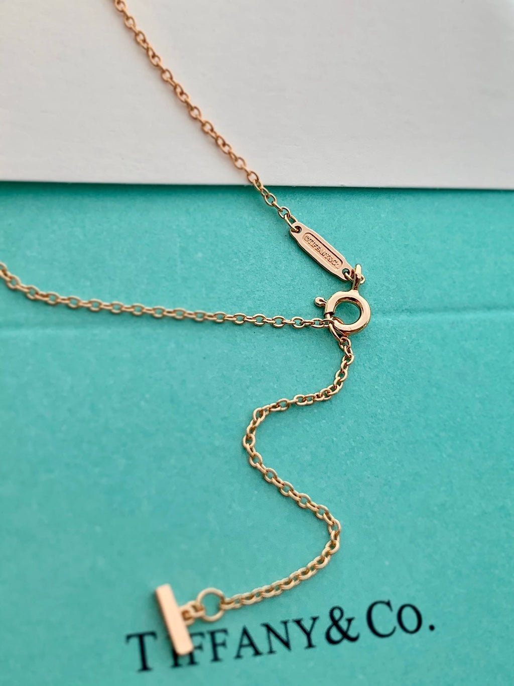Tiffany Smile Pendant 18K Gold Necklace product image 8, provided for visual reference and product detail review