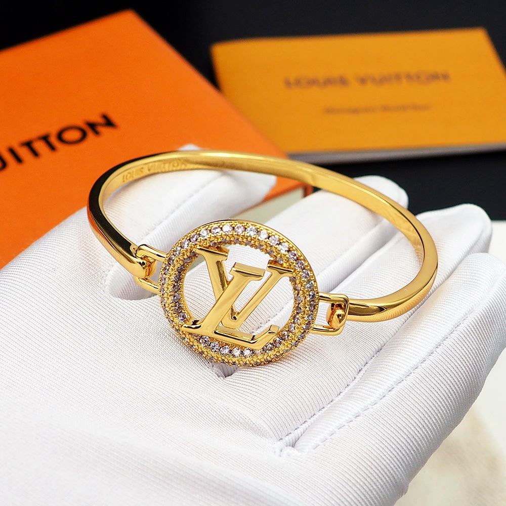 Louis Vuitton Louise Tresor 18K Gold Bracelet product image 9, provided for visual reference and product detail review