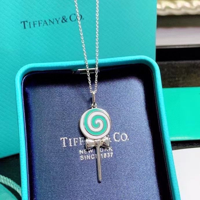 Tiffany Lollipop Charm Chain 18K Gold Necklace product image 8, provided for visual reference and product detail review