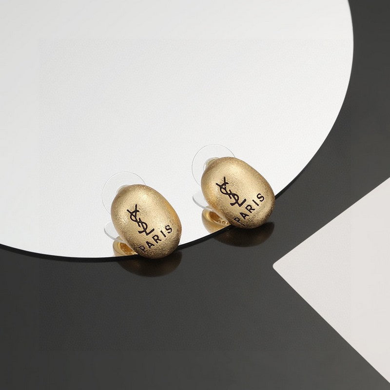 YSL Gold 18K Gold Earrings product image 6, provided for visual reference and product detail review