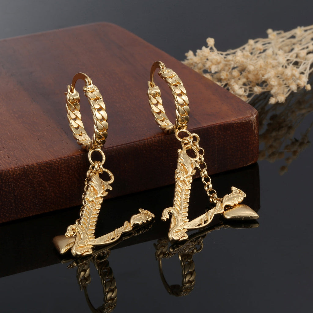 Heart Long 18K Gold Earrings product image 2, provided for visual reference and product detail review