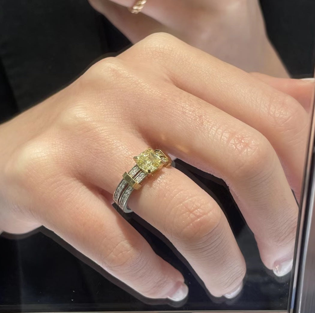 Tiffany Schlumberger Stone 18K Gold Ring product image 4, provided for visual reference and product detail review