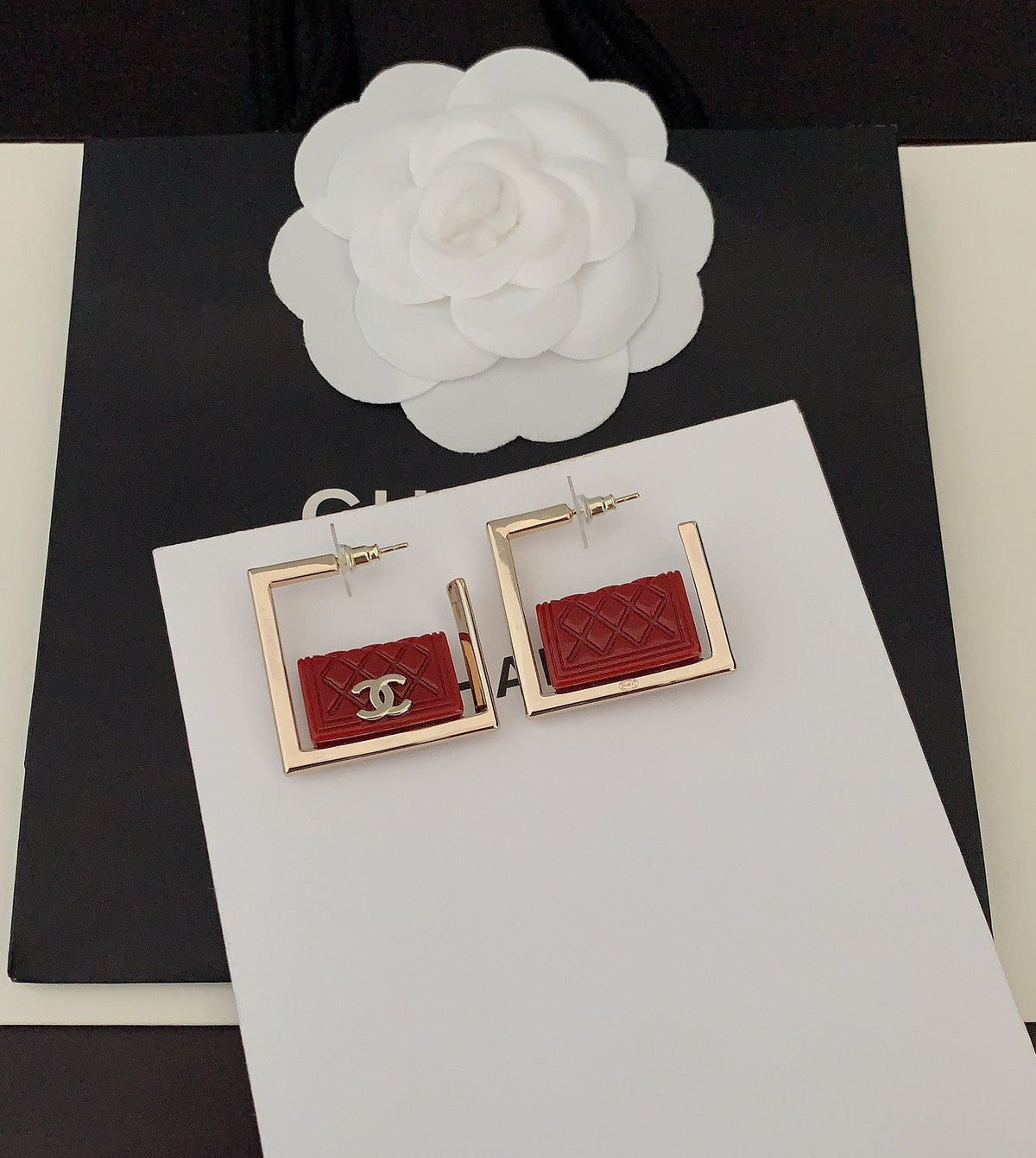 Red Bag Pendant 18K Gold Earrings product image 6, provided for visual reference and product detail review