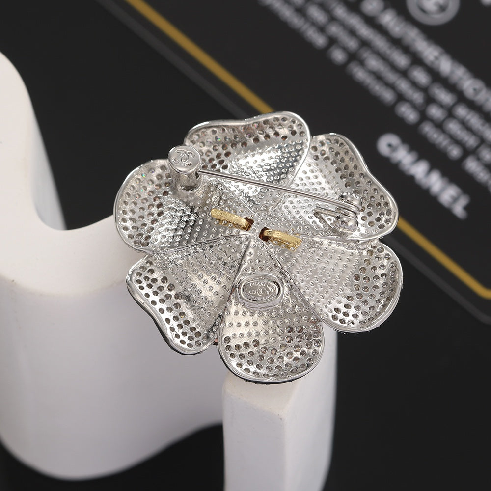 Chanel Camellia Pink Diamonds 18K Gold Brooch product image 6, provided for visual reference and product detail review
