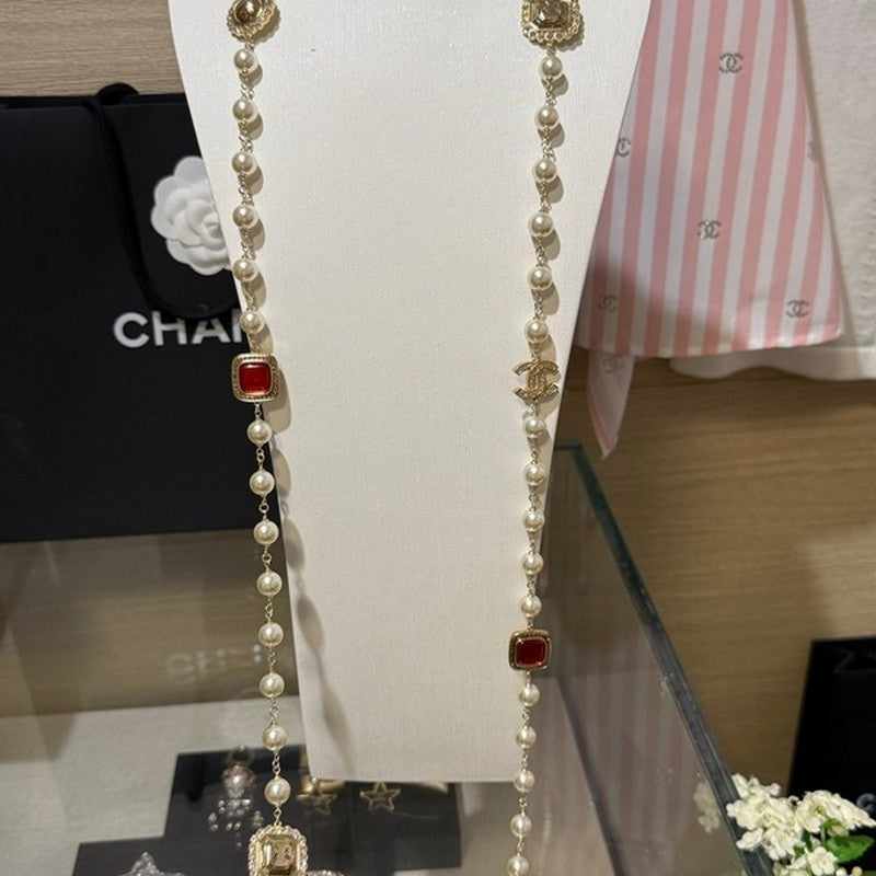 Chanel Long Pearl Red Crystals 18K Gold Necklace product image 5, provided for visual reference and product detail review