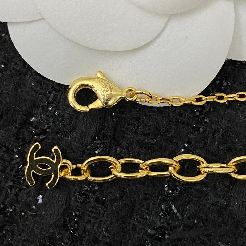 Chanel Flower Crystal 18K Gold Necklace product image 7, provided for visual reference and product detail review