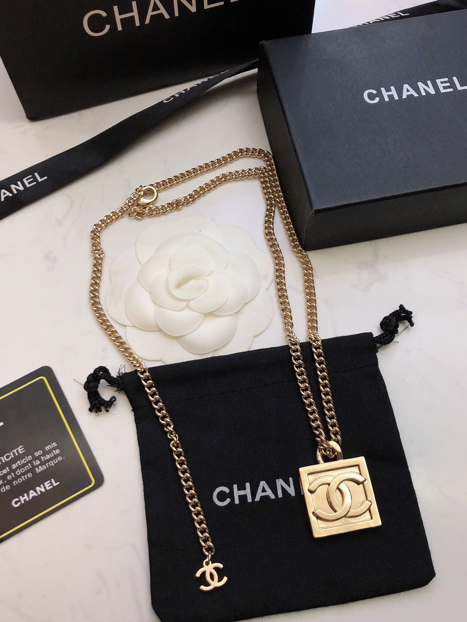 Chanel Square Logo 18K Gold Necklace product image 9, provided for visual reference and product detail review