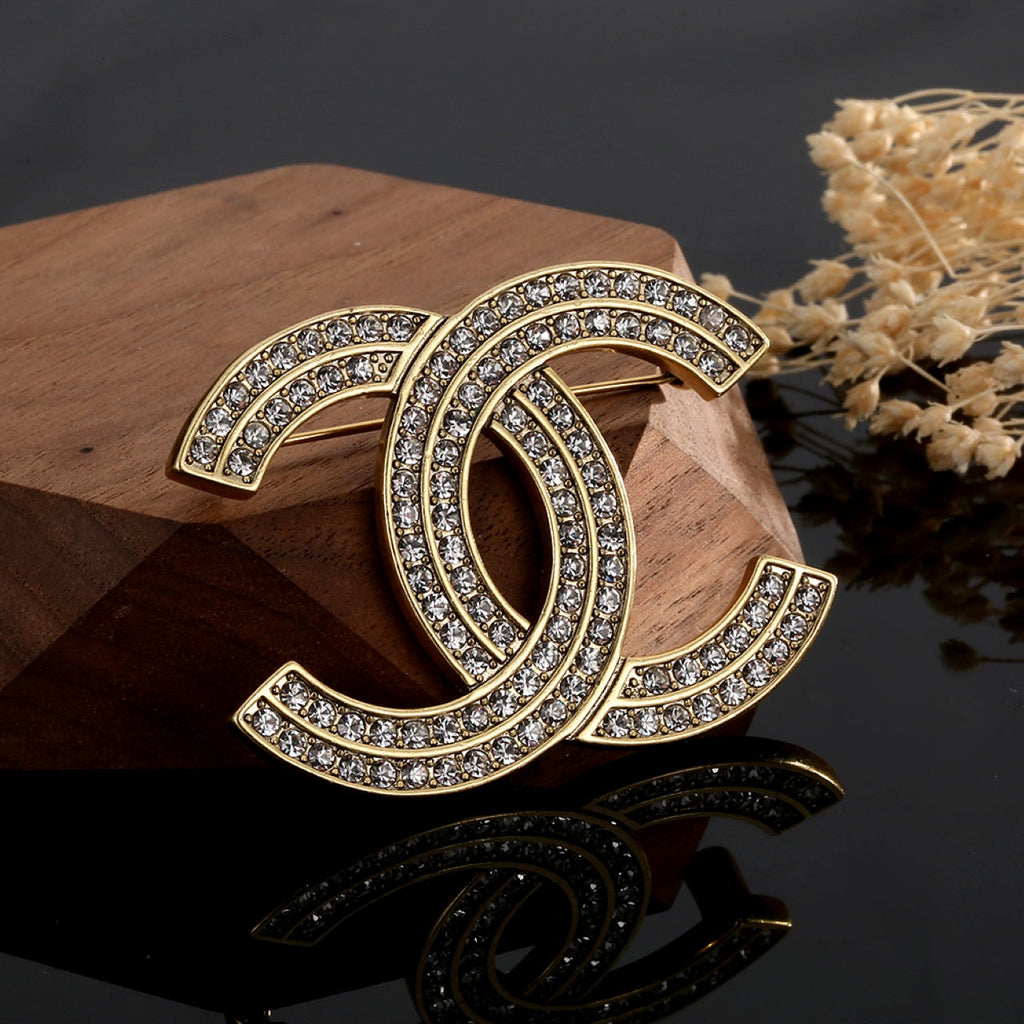 Chanel Diamond 18K Gold Brooch product image 2, provided for visual reference and product detail review