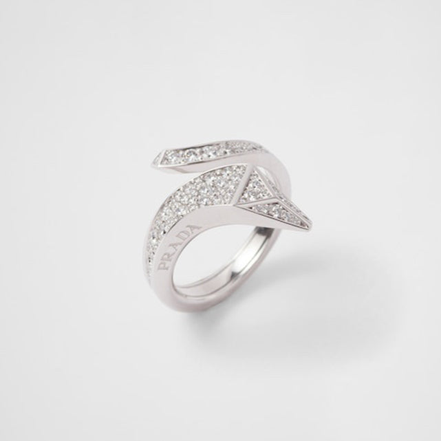 Eternal Snake 18K Gold Ring product image 1, provided for visual reference and product detail review