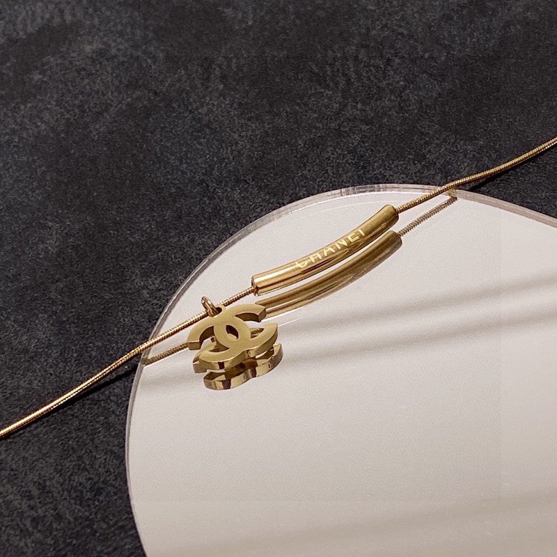 Chanel Gold 18K Gold Necklace product image 8, provided for visual reference and product detail review