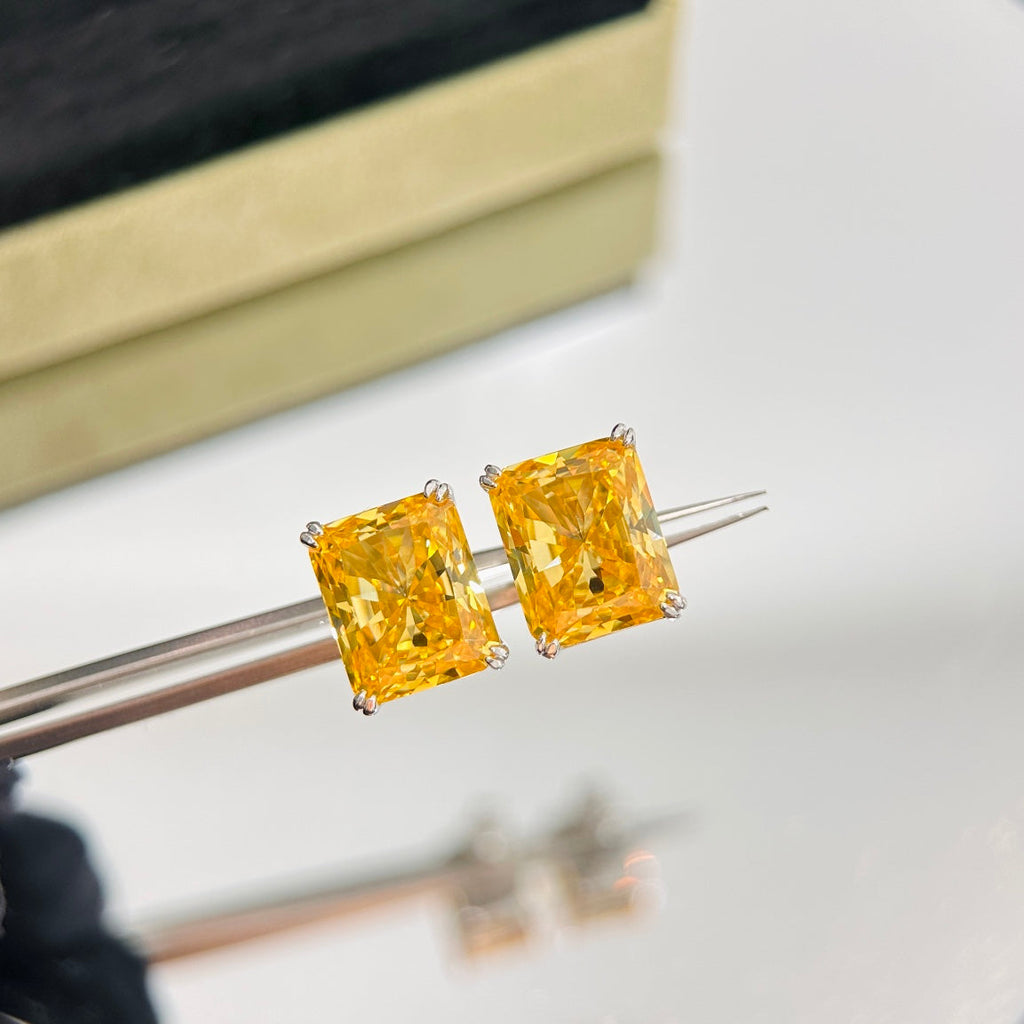 Tiffany Yellow Crystal 18K Gold Earrings product image 5, provided for visual reference and product detail review