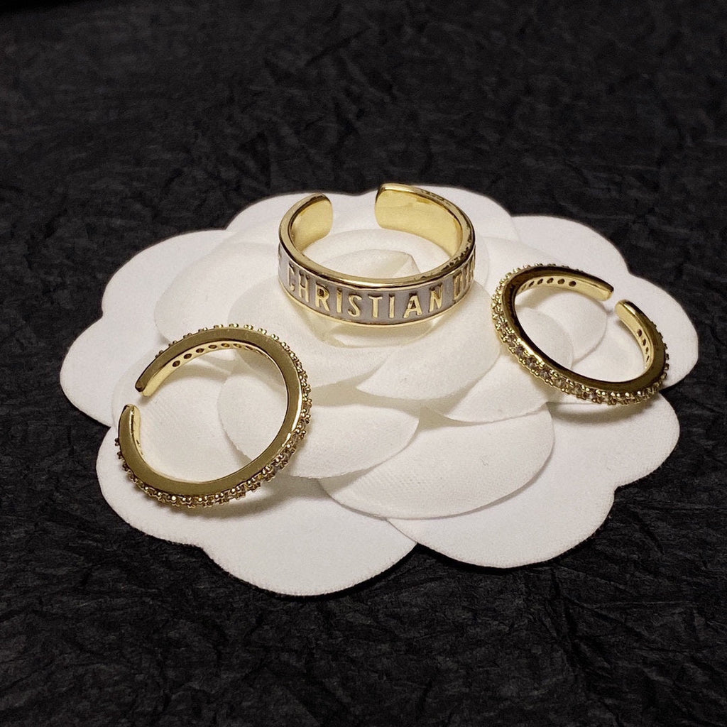 Dior Code Ring 18K Gold Set product image 11, provided for visual reference and product detail review
