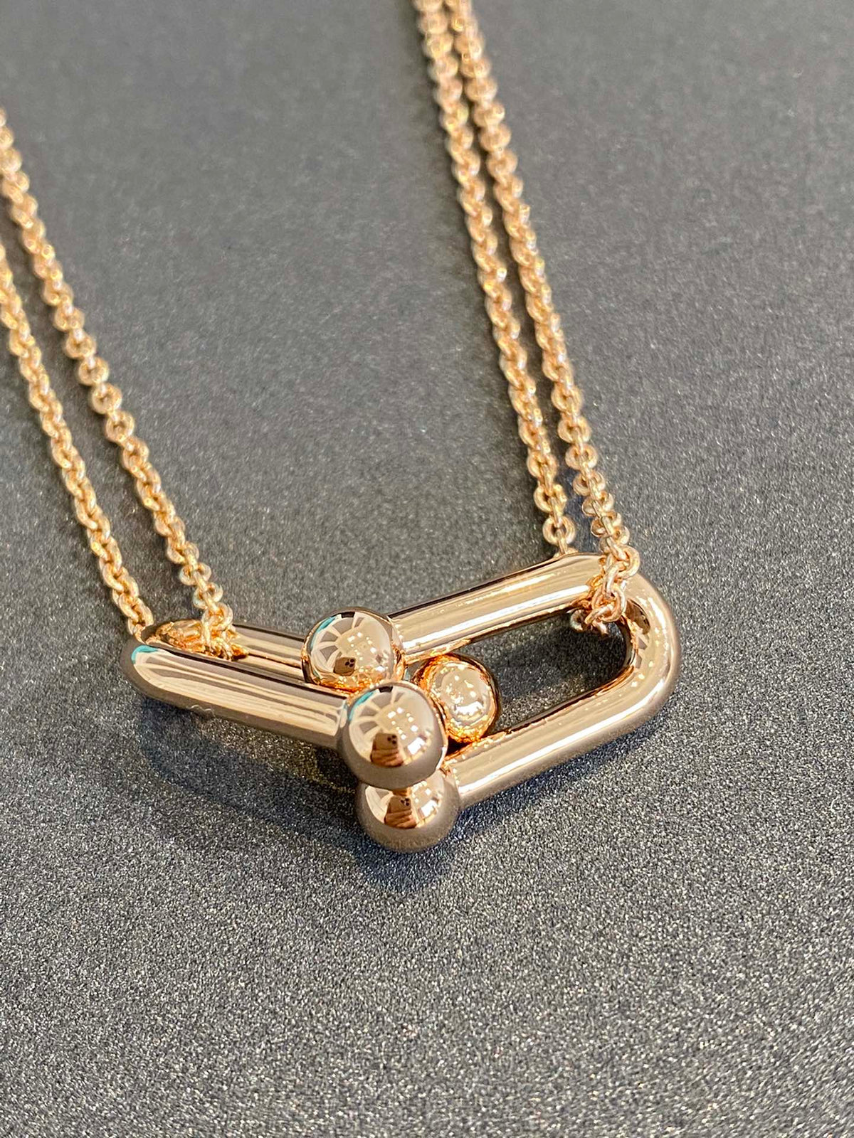 Tiffany HardWear Double Link 18K Gold Necklace product image 3, provided for visual reference and product detail review