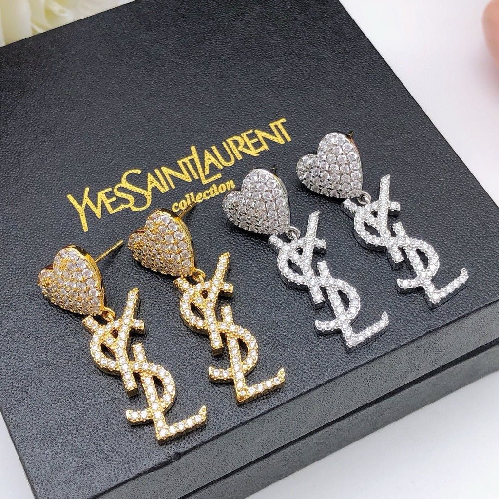 YSL Heart Diamonds 18K Gold Earrings product image 3, provided for visual reference and product detail review