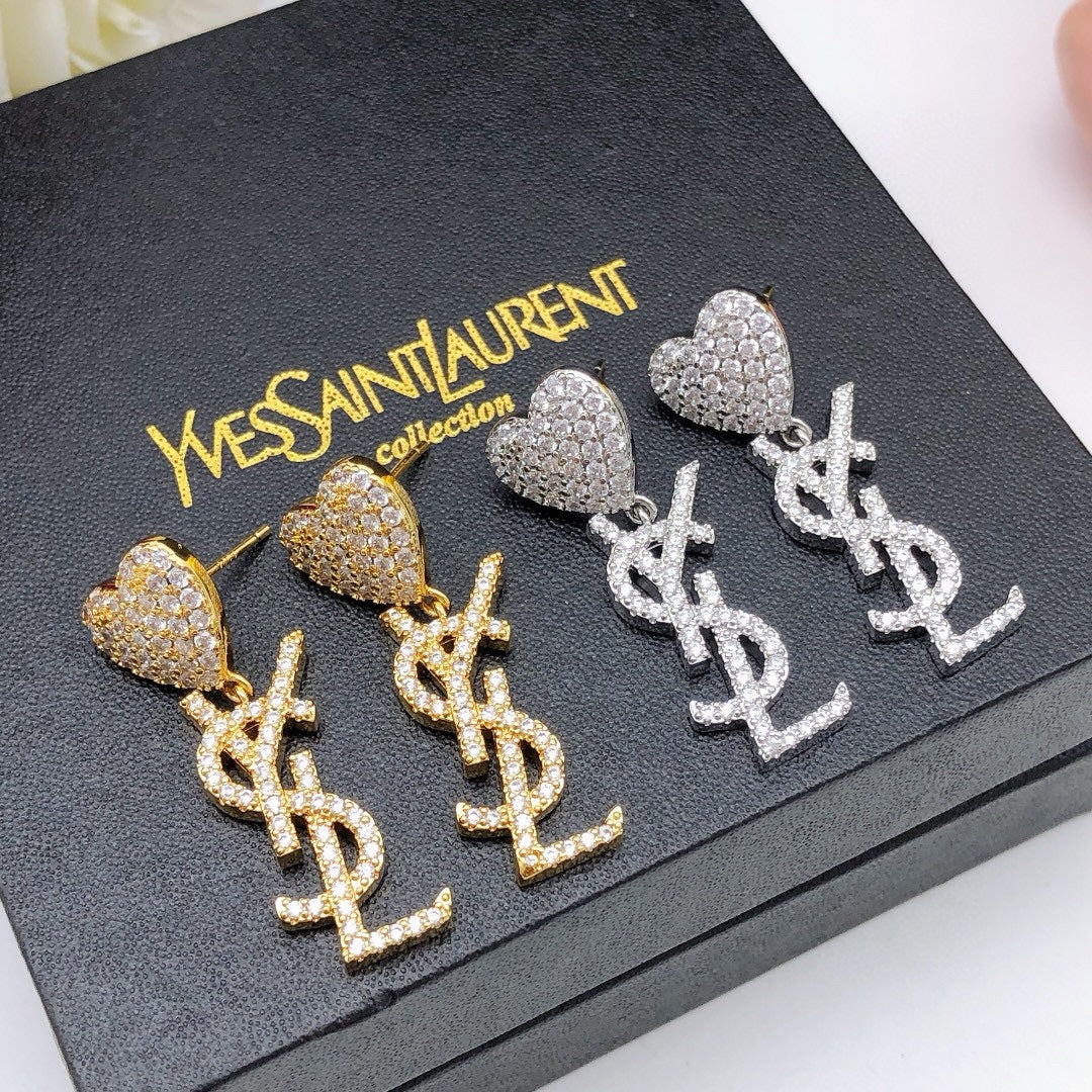YSL Heart Diamonds 18K Gold Earrings product image 3, provided for visual reference and product detail review