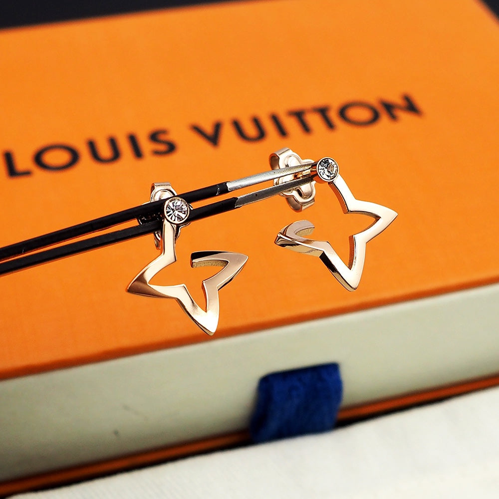 Louis Vuitton Blossom Mini Hoops 18K Gold Earrings product image 9, provided for visual reference and product detail review