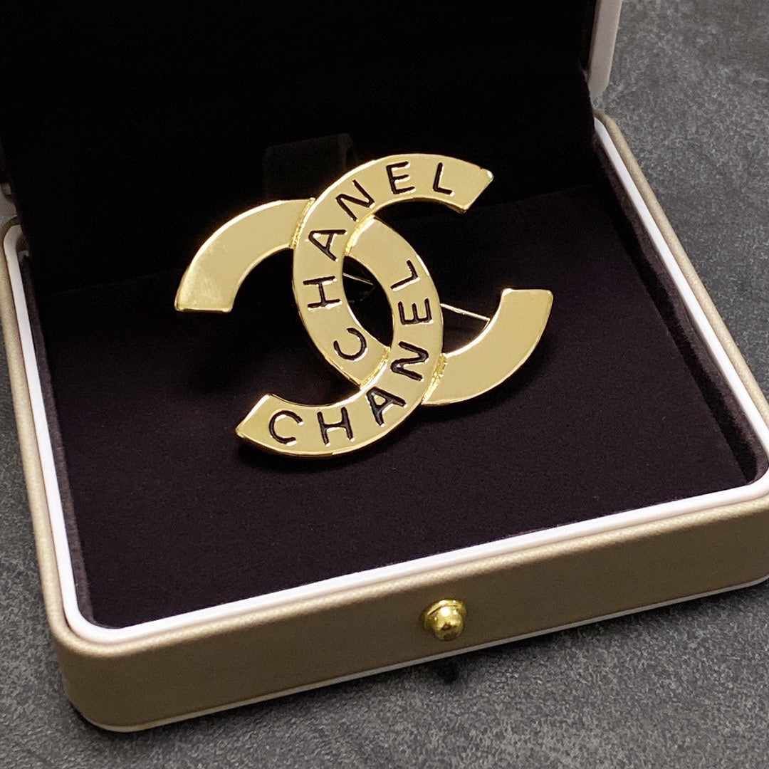 Chanel Script 18K Gold Brooch product image 5, provided for visual reference and product detail review