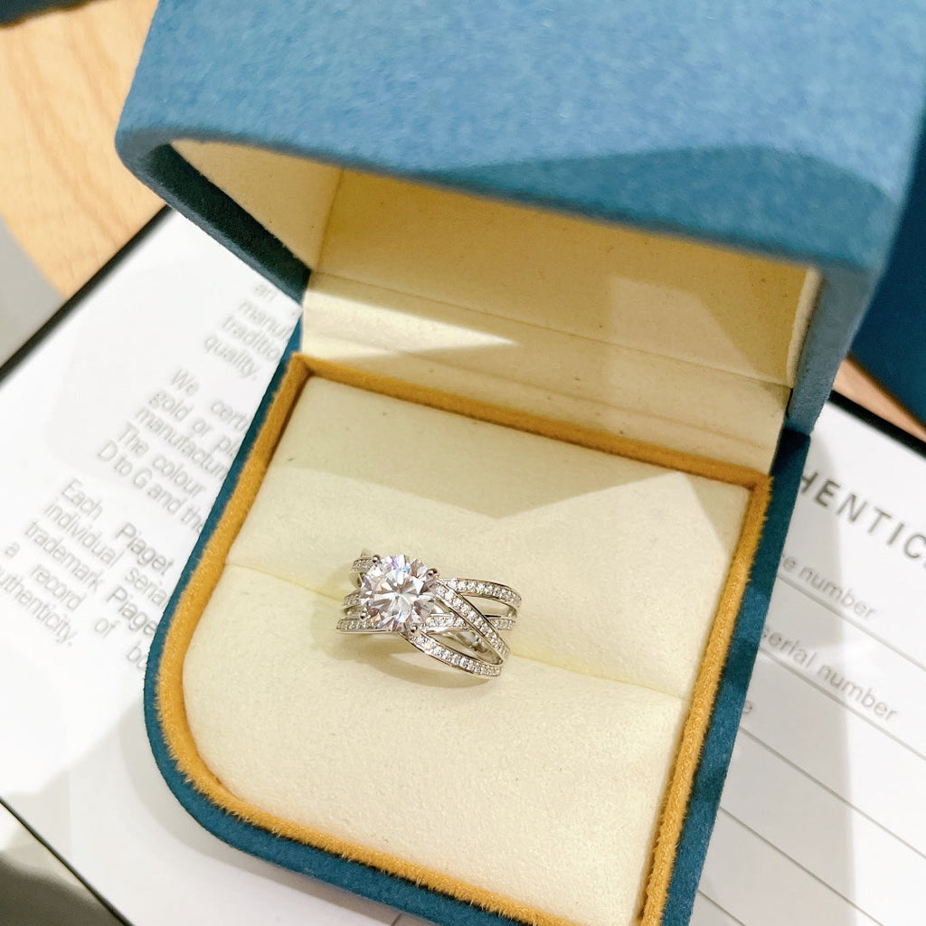 Limelight Jazz Party 18K Gold Ring product image 7, provided for visual reference and product detail review