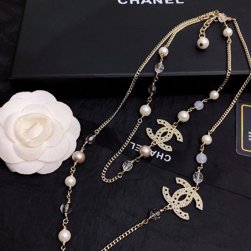 Chanel Long Pearl 18K Gold Necklace product image 7, provided for visual reference and product detail review