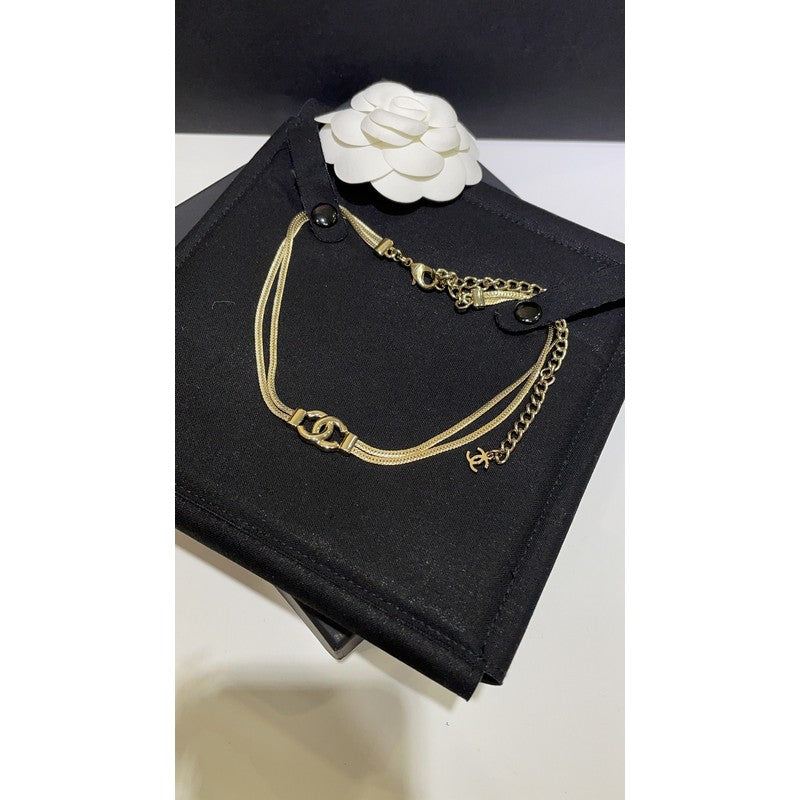 Chanel Gold Choker Chain 18K Gold Necklace product image 6, provided for visual reference and product detail review