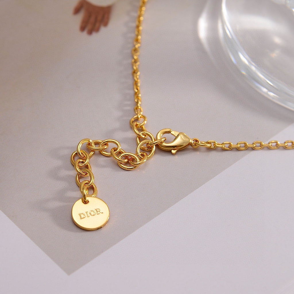 Dior Revolution 18K Gold Necklace product image 4, provided for visual reference and product detail review