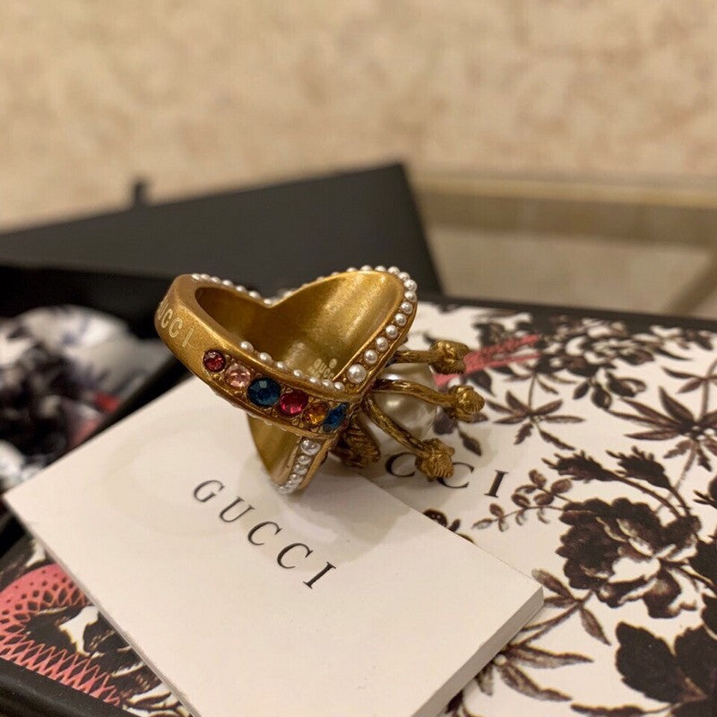 Gucci Double Multistone Pearl 18K Gold Ring product image 9, provided for visual reference and product detail review