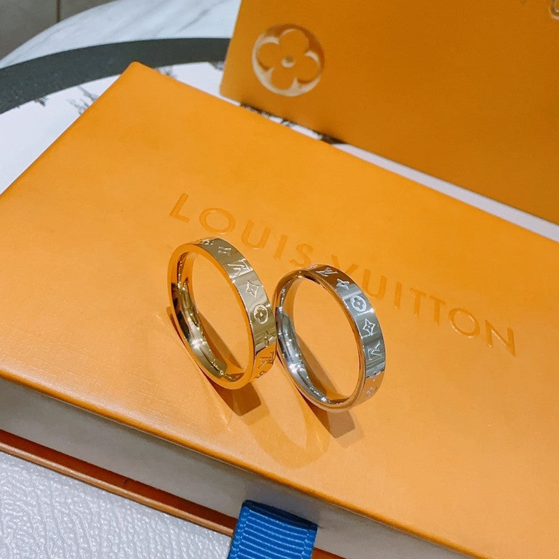 Louis Vuitton Instinct Set of Two Gold 18K Gold Ring product image 7, provided for visual reference and product detail review