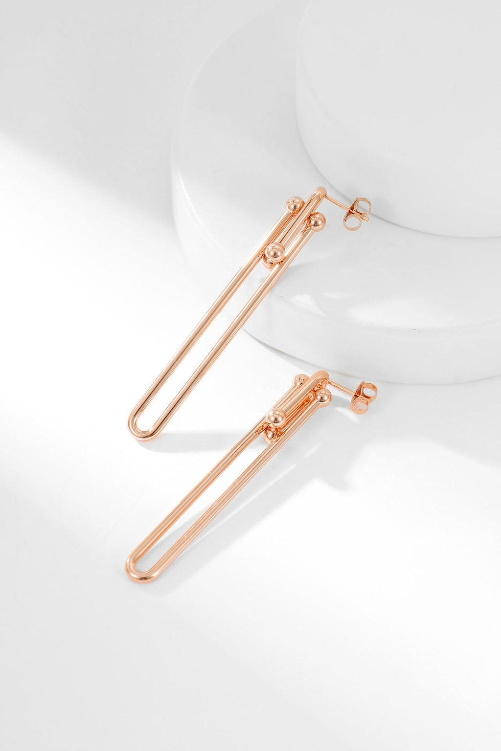 Tiffany HardWear Link 18K Gold Earrings product image 7, provided for visual reference and product detail review