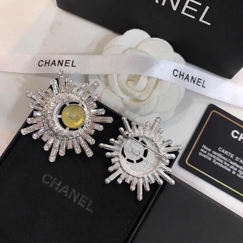 Chanel Crystal 18K Gold Brooch product image 6, provided for visual reference and product detail review