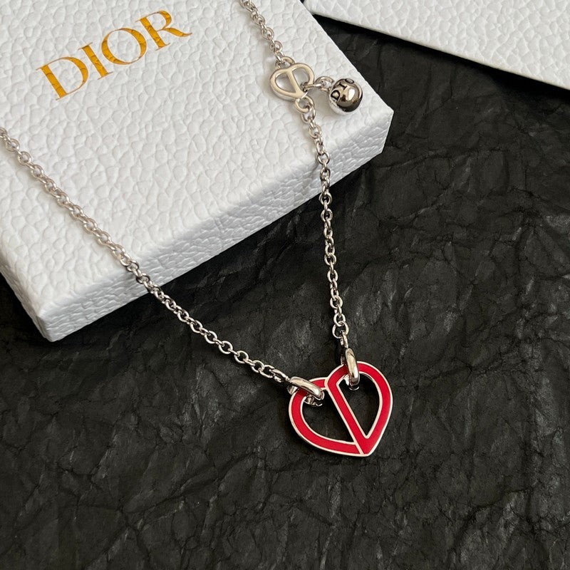 Dior Heart 18K Gold Necklace product image 7, provided for visual reference and product detail review
