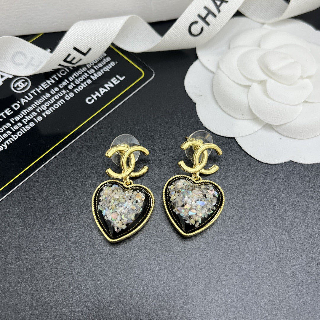 Chanel Multi-Color Crystals Heart 18K Gold Earrings product image 9, provided for visual reference and product detail review