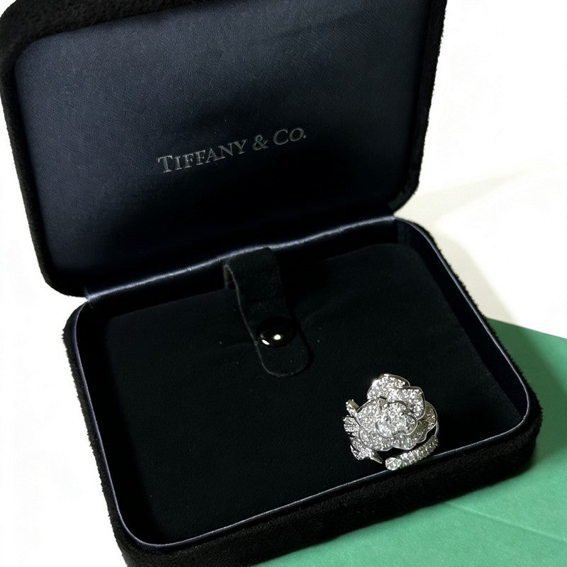 Tiffany Flower Diamond 18K Gold Ring product image 4, provided for visual reference and product detail review